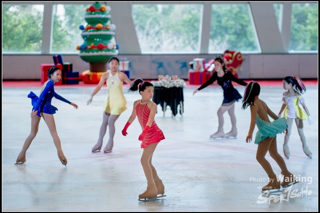 2017-12-23 Xmas Skating 0025