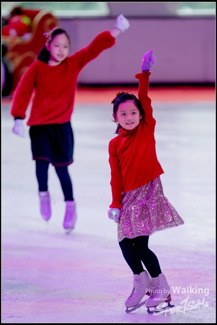 2017-12-23 Xmas Skating 0028