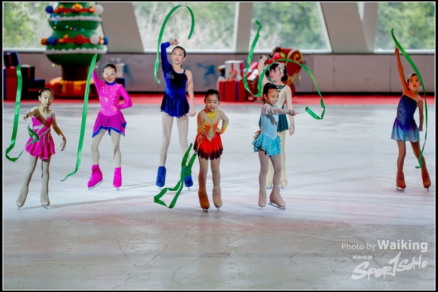 2017-12-23 Xmas Skating 0082