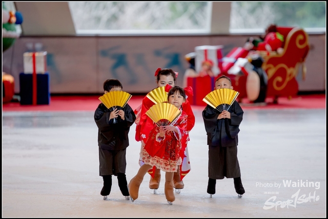 2017-12-23 Xmas Skating 0085