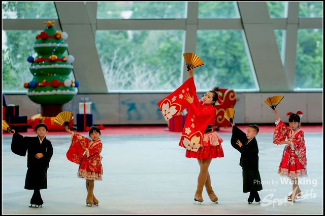 2017-12-23 Xmas Skating 0092