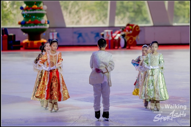 2017-12-23 Xmas Skating 0105