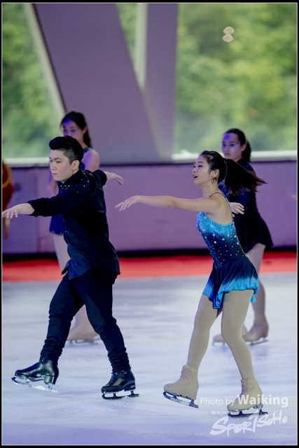 2017-12-23 Xmas Skating 0132