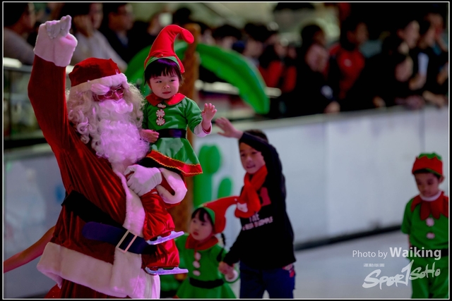 2017-12-23 Xmas Skating 0202
