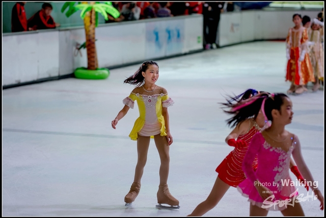 2017-12-23 Xmas Skating 0207