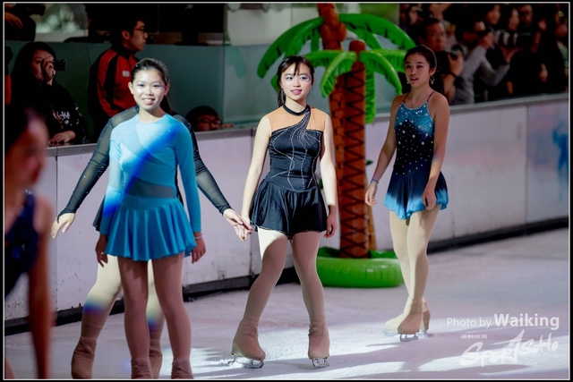 2017-12-23 Xmas Skating 0214