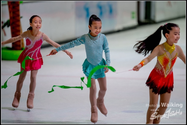 2017-12-23 Xmas Skating 0218