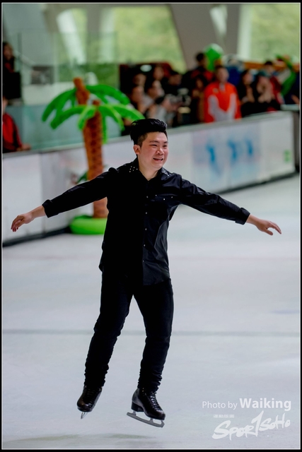 2017-12-23 Xmas Skating 0220