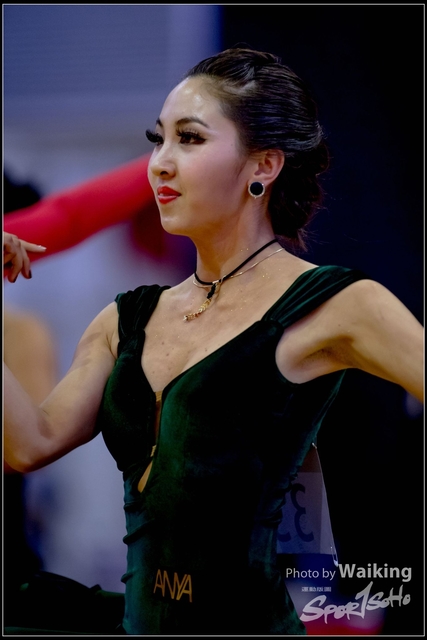 2018-01-01 Dance 1049