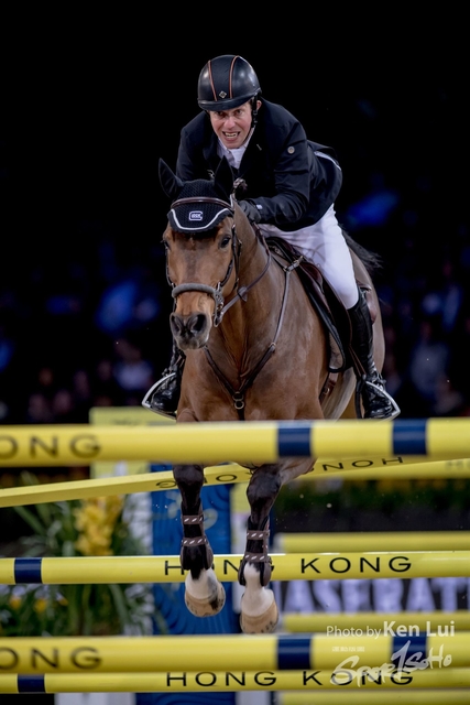 20180211 Longines 1242