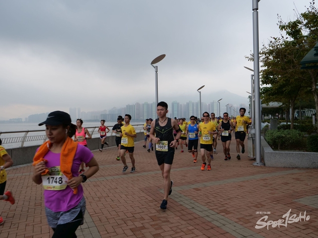 P1001808