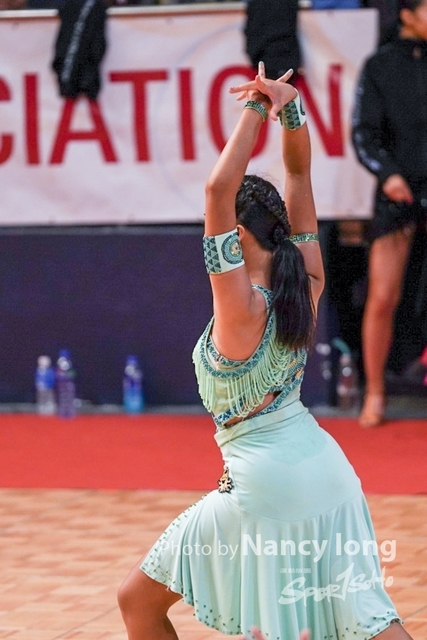 DE0632B7-EF36-4FC2-A705-F990CB8088F6