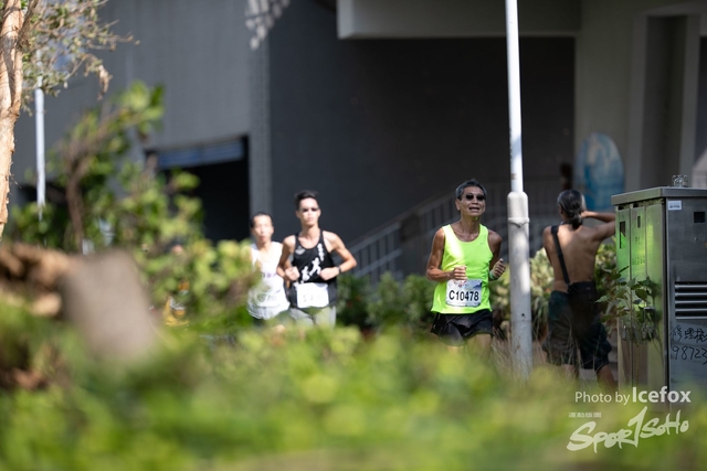 PB_Runner_TKO_0905-37