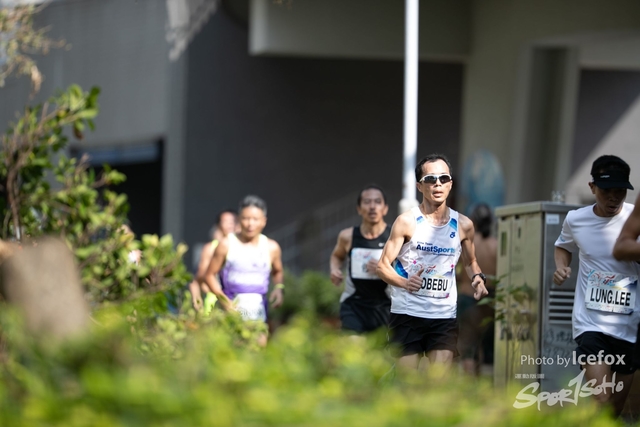 PB_Runner_TKO_0905-68
