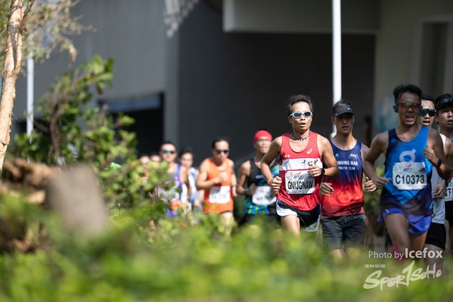 PB_Runner_TKO_0905-96