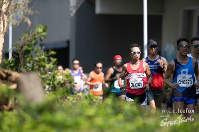 PB_Runner_TKO_0905-97