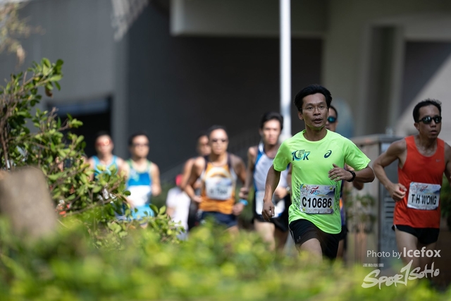 PB_Runner_TKO_0905-101