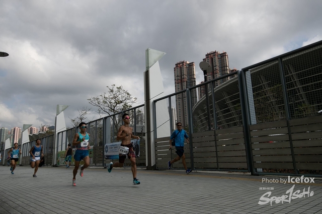 PB_Runner_TKO_0940-2