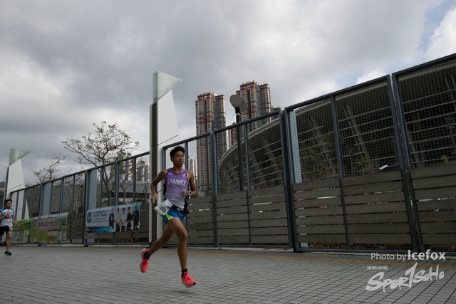 PB_Runner_TKO_0940-9