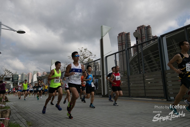 PB_Runner_TKO_0940-19