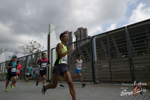 PB_Runner_TKO_0940-22
