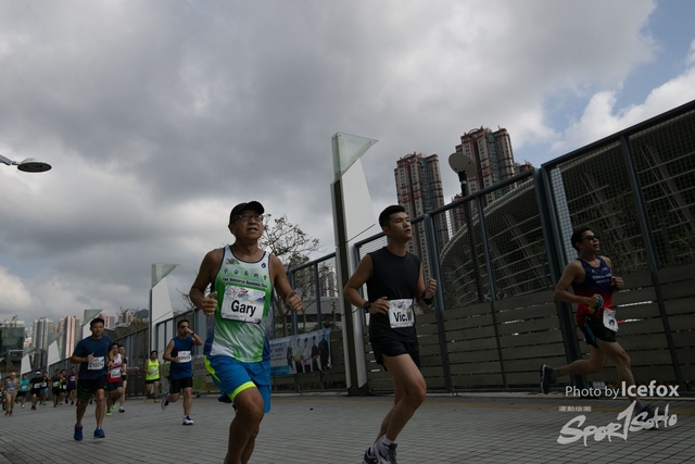 PB_Runner_TKO_0940-29