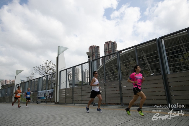 PB_Runner_TKO_0940-78
