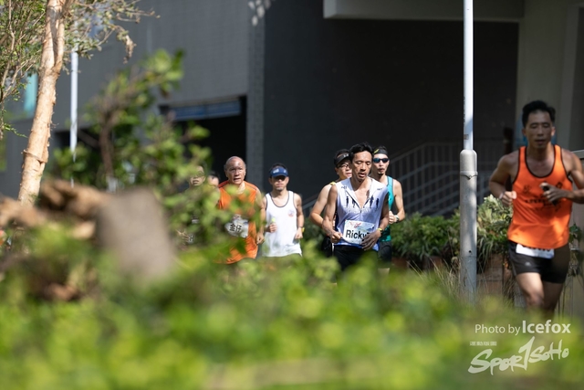 PB_Runner_TKO_0905-251