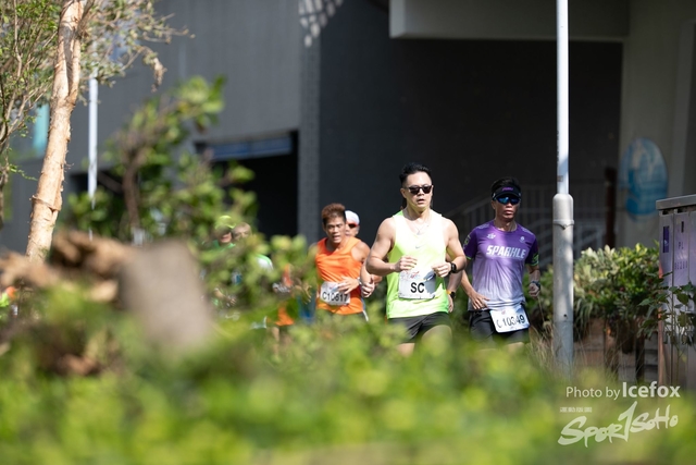 PB_Runner_TKO_0905-258