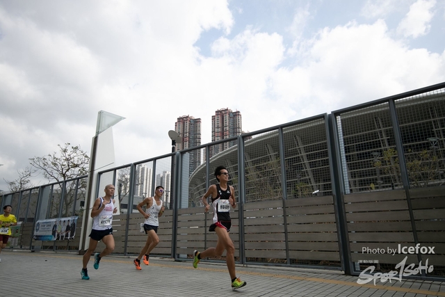PB_Runner_TKO_0940-95