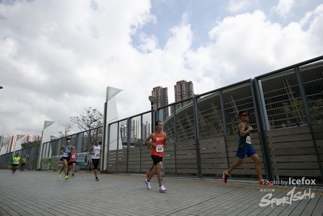 PB_Runner_TKO_0940-125