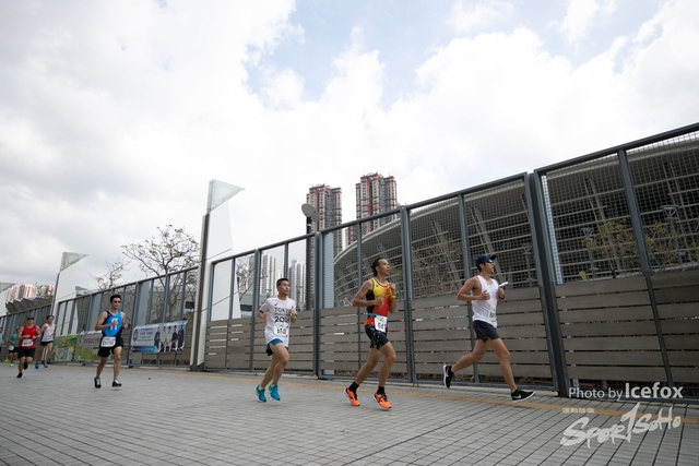 PB_Runner_TKO_0940-133