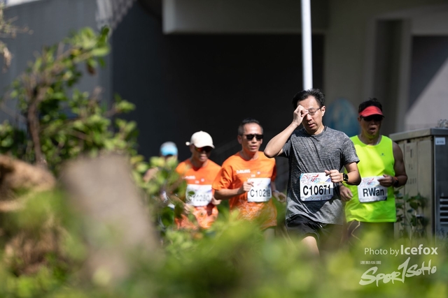 PB_Runner_TKO_0905-294