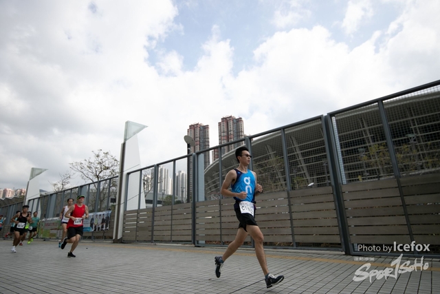 PB_Runner_TKO_0940-135