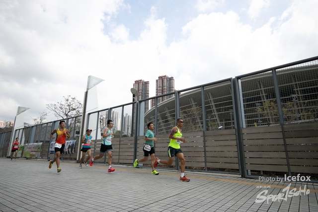 PB_Runner_TKO_0940-139