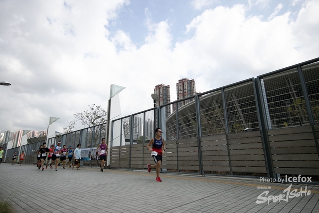 PB_Runner_TKO_0940-156