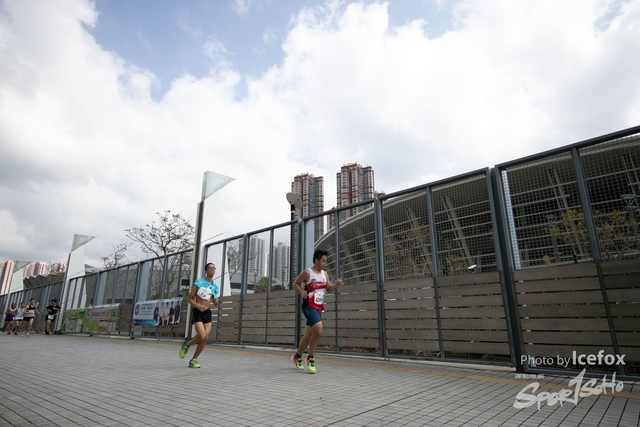 PB_Runner_TKO_0940-202