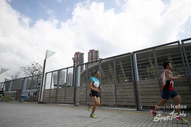 PB_Runner_TKO_0940-205