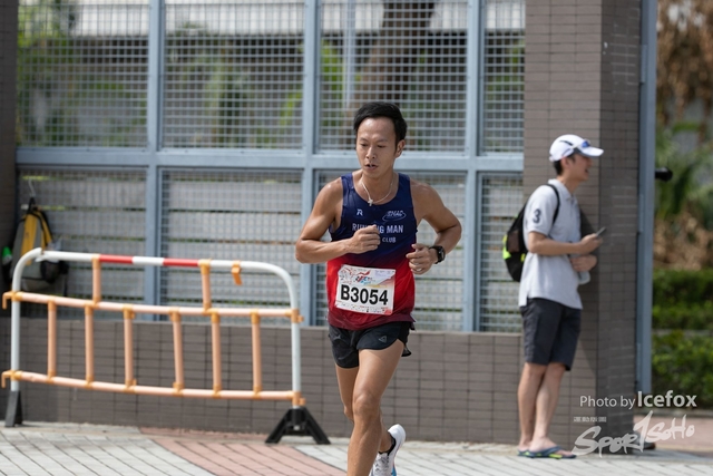 PB_Runner_TKO_1015-24