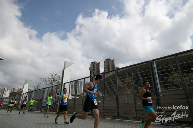 PB_Runner_TKO_0940-224