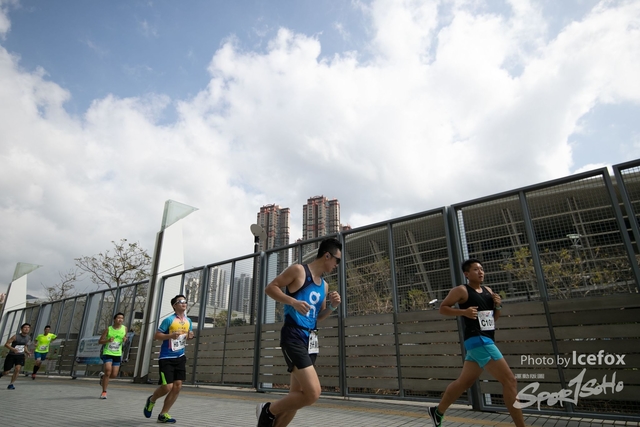 PB_Runner_TKO_0940-225