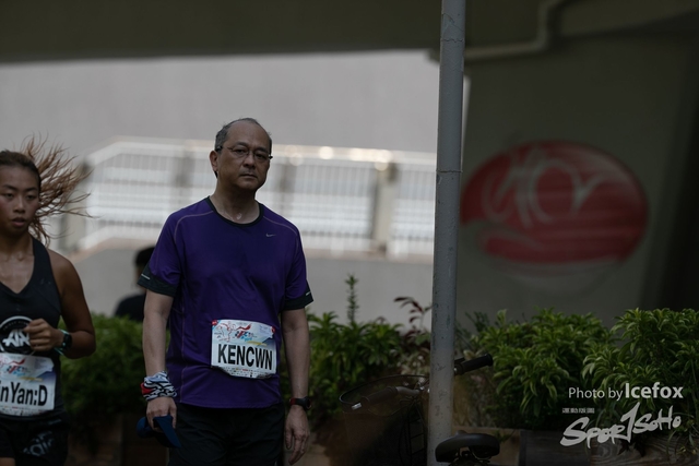 PB_Runner_TKO_0905-371