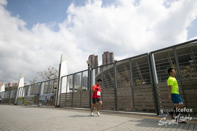 PB_Runner_TKO_0940-232