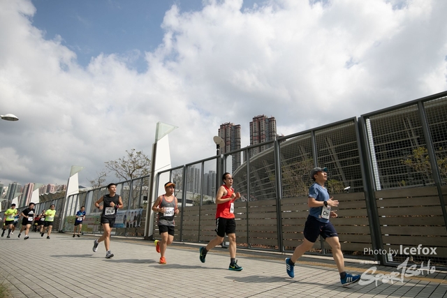 PB_Runner_TKO_0940-233
