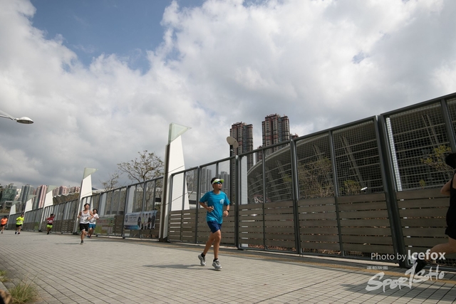 PB_Runner_TKO_0940-239