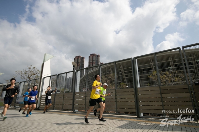 PB_Runner_TKO_0940-255