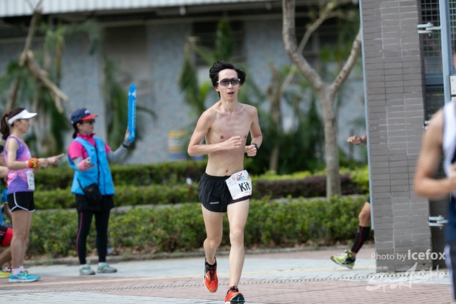 PB_Runner_TKO_1015-74