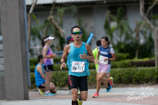 PB_Runner_TKO_1015-75