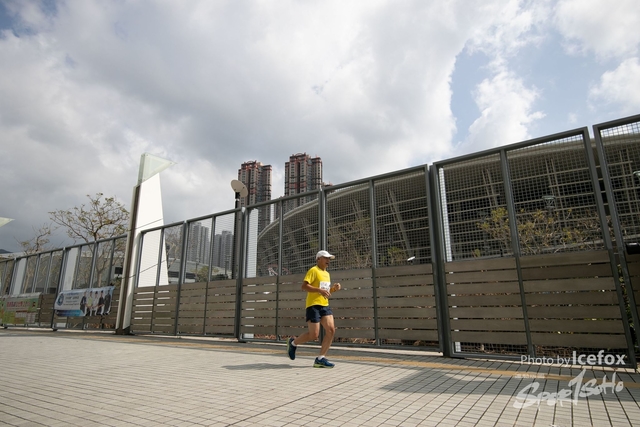 PB_Runner_TKO_0940-266