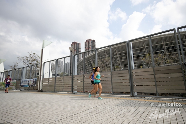 PB_Runner_TKO_0940-292
